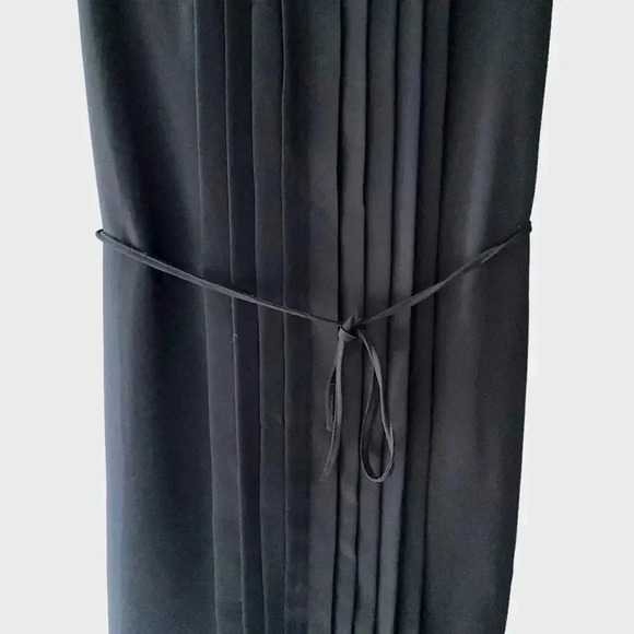 ANN TAYLOR | NWOT | SLEEVELESS BLACK BUTTON FRONT PLEATED DRESS | PETITE/SMALL - Picture 4 of 10